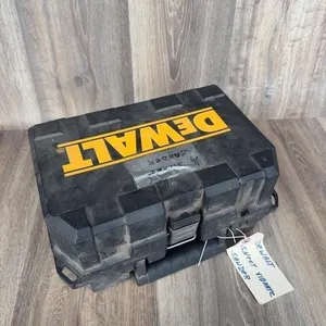 DeWalt 1/4 Sheet Palm Sander with Case
