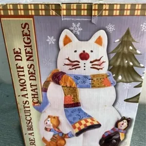 Snow cat cookie jar