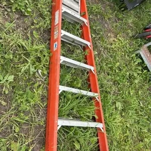 8 ft Fiberglas ladder