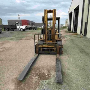 Caterpillar V80C Forklift