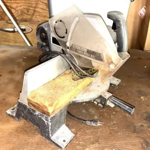 BLACK & DECKER 10" POWER MITER BOX