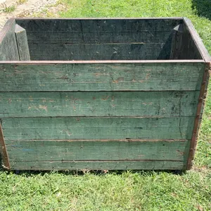 Old Laundry Box in Green Paint