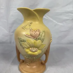 Hull Magnolia Urn Vase