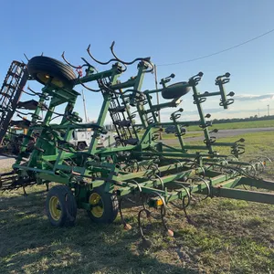 John Deere 960 Field Cultivator - 26’