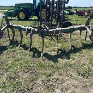 John Deere 7 Shank Ripper - 20” Spacing