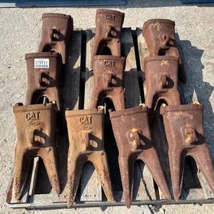 QTY OF 10 EXCAVATOR ROCK TEETH