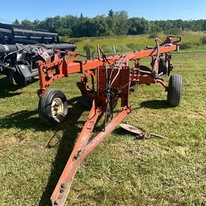 Allis Calmers 518 plow