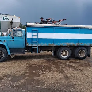 1982 GMC 7000 Grain Truck