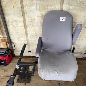 Captains CHAIR w/ Base from a 96 Motor Home