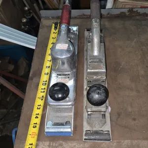 (2) Hutchings Strate Line Sanders