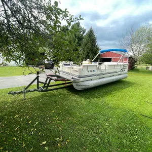 1999 Misty Harbor Pontoon Boat (Has WI Title) (New London, WI)