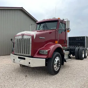2006 Kenworth T800 Truck (Has WI Title) (Denmark, WI)