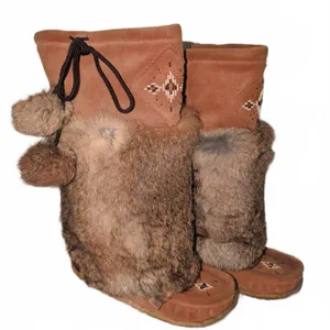 Manitobah Mukluks Suede and Fur Beaded Winter Boots