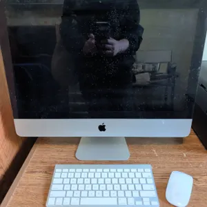 Apple iMac with Wireless Keyboard and Magic Mouse