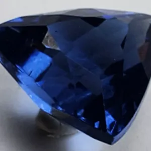 Tanzanite (10 ct, 12×7.4 mm)
