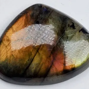 Madagascar Labradorite (24.3 ct, 27×21×5.7 mm)
