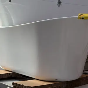 FREE STANDING PORCELAIN BATHTUB, DIMENSIONS APPROX 55X29X22 INCHES