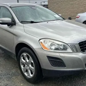 (CA) 2013 Volvo XC60