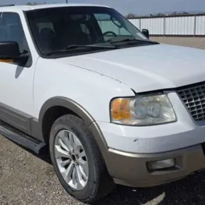 (AZ) 2003 Ford Expedition