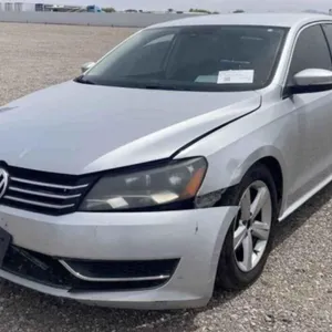 (AZ) 2013 Volkswagen Passat