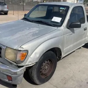 (CA) 2000 Toyota Tacoma