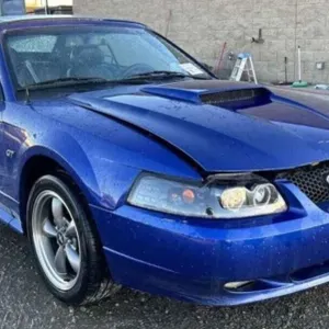 (CA) 2003 Ford Mustang