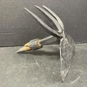 Head to a Vintage Garden Combination Tool