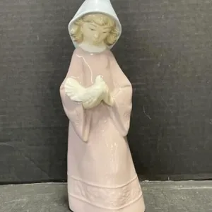 NAO by Lladro Figurine - Caressing The Dove