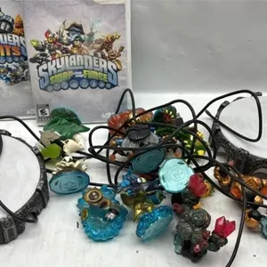 Nintendo Wii & Skylanders figurine lot