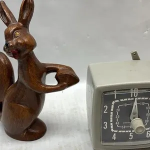 Vintage Wood carved squirrel & GE clock lot