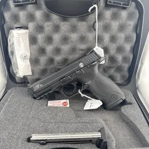 GUN AUCTION 12