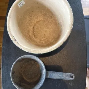 Enamel bowl and small pot