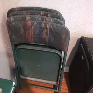 4 folding chairs