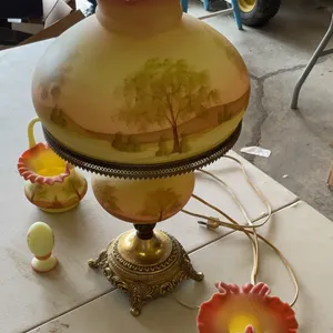 Hurricane Style Lamp & Three Pieces-All Fenton