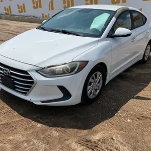 2017 HYUNDAI ELANTRA VIN: 5NPD74LFXHH064985 FWD