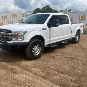 2020 FORD F-150 FX4 OFF ROAD LARIAT CREW CAB 4X4 PICKUP VIN: 1FTFW1E58LKE43184