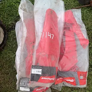 2006 CRF 250R plastics  (GST 5% charged)