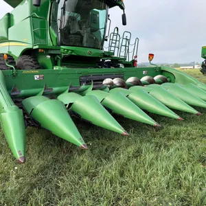 John Deere 608C 8row30 Corn Head