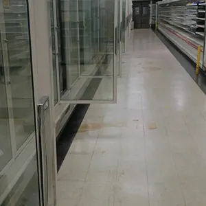 Kysor/Warren LV5V4-5U frozen food glass doors. Features gas defrost, LED interior lighting, and adjustable shelving. Electrical: 115V, 60 Hz, 1-Phase.