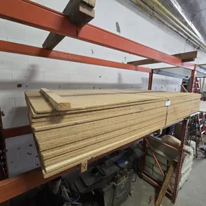 Lift of 4' x 8' x 1/2" Partide Board
 UNRESERVED