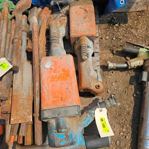 2 Pneumatic Jack Hammers