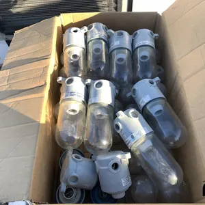 Quantity of Industrial Lights
 UNRESERVED