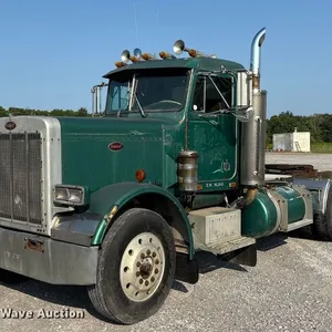 1981 Peterbilt 359 semi truck