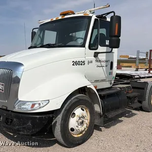 2007 International 8600 semi truck