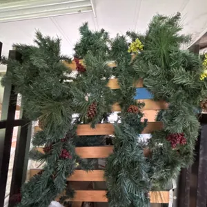 Artificial Pine Garland with Pinecones