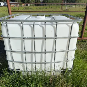 275-Gallon IBC Tote Tank with Cage