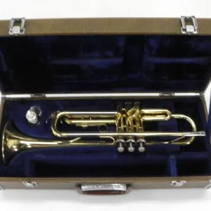 YAMAHA YTR-232 TRUMPET W/ CASE