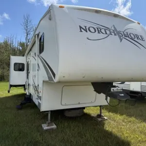 2007 Dutchman North Shore 35' Holiday Trailer