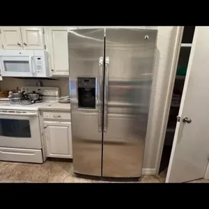 GE Stainless Steel Refrigerator