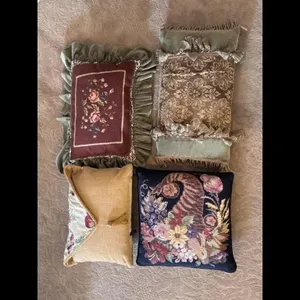 Floral Tapestry Throw Pillows Set of 4